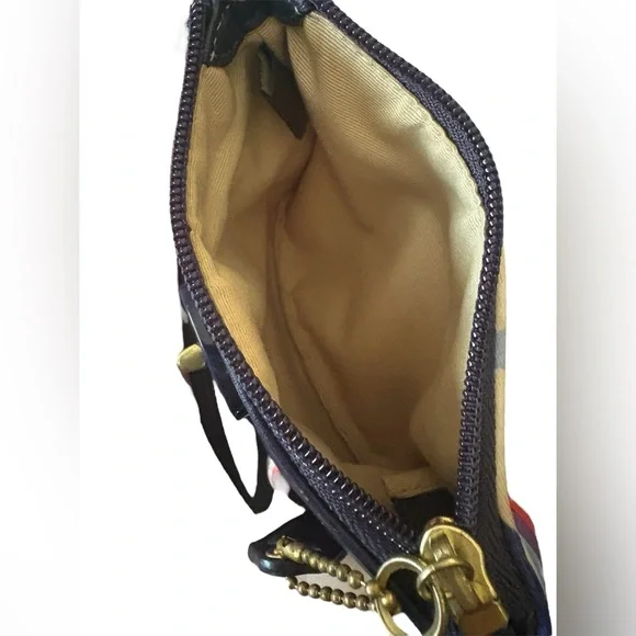 Coach Graphic Resort Op Art Satin Leather Trim Wristlet with Hangtag - Picture 7 of 7
